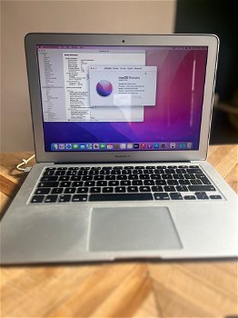 Apple MacBook Air 13 inch (2017, 256gb) in goede staat - 0