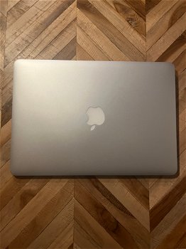 Apple MacBook Air 13 inch (2017, 256gb) in goede staat - 2