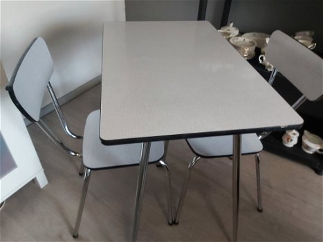 Formica keukenset tafeltje met 2 stoelen. Vintage jaren '60 - 3