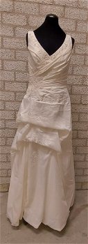 Laura Scott Wedding dress, maat 42 - 0