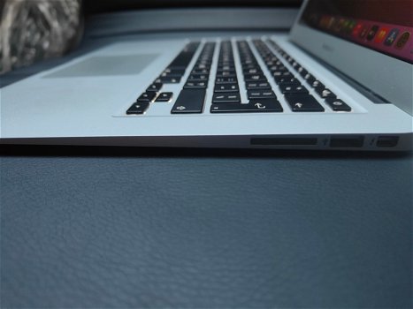 Apple Macbook Air 2017, Intel core i5, 8GB, 128GB SSD - 5