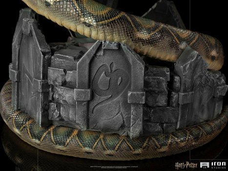 Iron Studios Harry Potter Legacy Statue Voldemort and Nagini - 4
