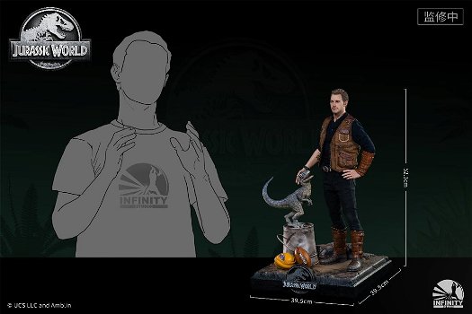 Infinity Studio Jurassic World Fallen Kingdom Owen and Baby Blue Statue - 6