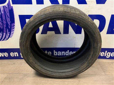 Bridgestone zomer autobanden 255/35/19 per stuk €70,- - 0