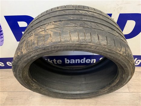 Bridgestone zomer autobanden 255/35/19 per stuk €70,- - 1