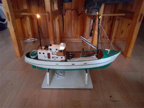 Te koop Pracht DMI E-230 RC trawler. 68cm lang. schaal 1:60 - 4