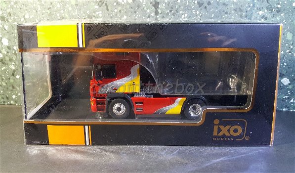 MAN F200019.463 ROADSTER EDITION rood 1/43 Ixo V838 - 3