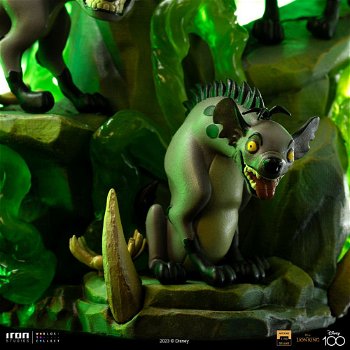 Iron Studios Disney Lion King Deluxe Scar Statue - 5
