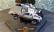 Delorean Back to the future 2 1/43 Ixo V842