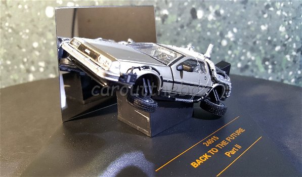 Delorean Back to the future 2 1/43 Ixo V842 - 1