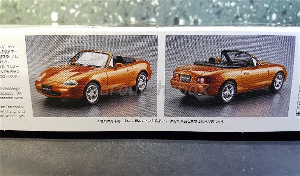 Mazda Roadster 1:24 Aoshima - 1