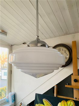 Art deco design verlichting hanglamp. Getrapte kap met punt. - 0