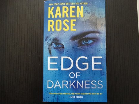 Count to ten/You cant hide / Edge of darkness - (Engels) (Karen Rose) - 0