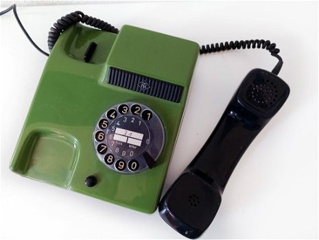 Vintage groene telefoon met draaischijf - 2