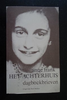 Het boek Het Achterhuis van Anne Frank (dagboekbrieven). - 0