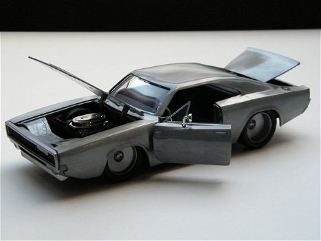 modelauto Dodge Charger – Fast Furious 7 -Polish Metal- Jada 1:24 - 1