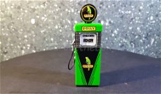 Wayne 505 gas pump POLLY GAS 1:18 Greenlight