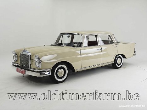 Mercedes-Benz 220 S '60 CH3054 - 0