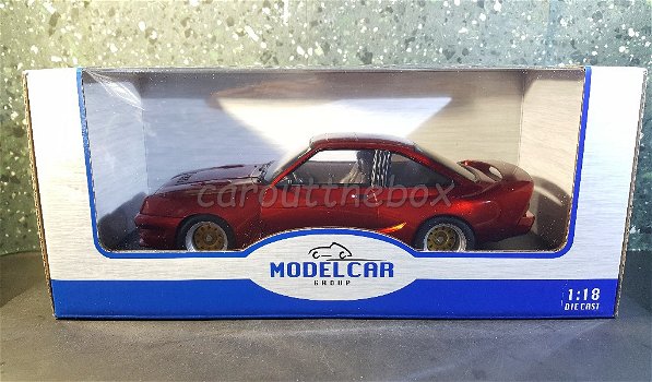 Opel Manta B MATTIG rood 1:18 MCG - 3