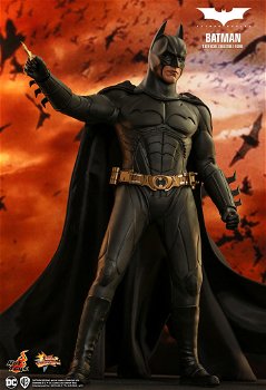 Hot Toys Exlusive Batman Begins MMS595 - 3