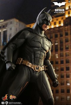 Hot Toys Exlusive Batman Begins MMS595 - 4