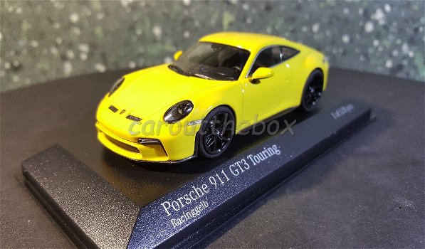 Porsche 911 GT3 Touring 2021 racinggelb 1/43 Minichamps Mi079 - 1