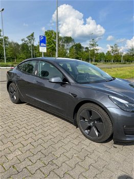 Tesla Model 3 LR Grey (2022) - 4