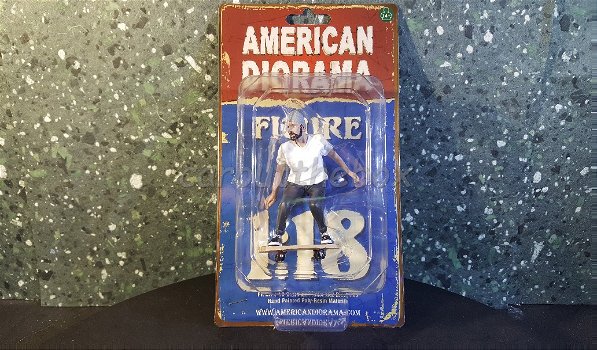 Diorama figuur skateboarder 2 1:18 Amer. diorama AD410 - 2