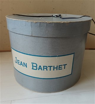 Oude hoedendoos Jean Barthet Parijs. - 0