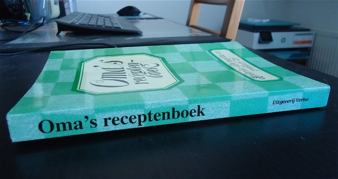Het kookboek Oma's Receptenboek van Monique van der Meij. - 5