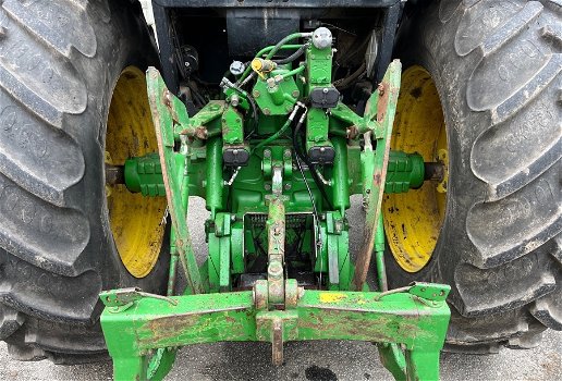 Traktor John Deere 4755 - 3