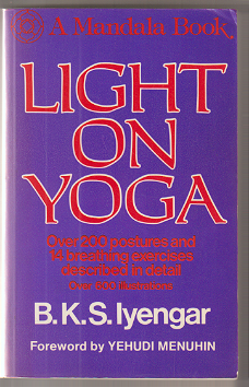 Iyengar: Light on Yoga