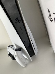 Sony Playstation 5 (Disc-Version) Console