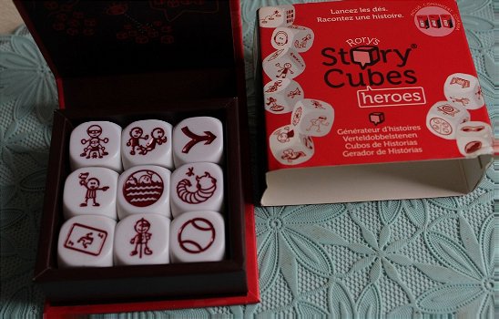 Rory's Story Cubes - heroes - 2