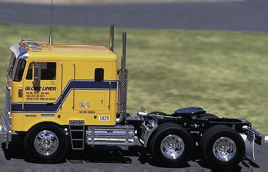 Tamiya vrachtwagen US Truck Globe Liner 1:14 - 1