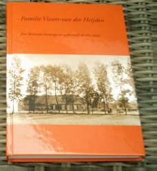 Familie Vissers-van der Heijden.Tiny Vissers. 9789462283824.