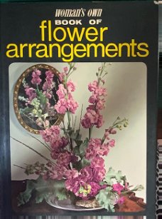 Woman';s own book of flower arrangements, Engelstalig