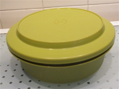 Vintage TUPPERWARE oranje en groen 2 serveerschalen met deksel - 2