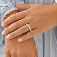 Diamond wedding rings