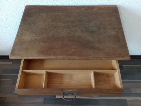 Vintage tafeltje met laden - 1