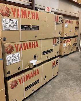 Yamaha 85hp outboard WhatsApp +27604003833 - 0