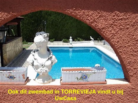 Uw eigen goed verhuurbare Villa in TORREVIEJA met parkings en - 0