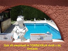 Uw eigen goed verhuurbare Villa in TORREVIEJA met parkings en