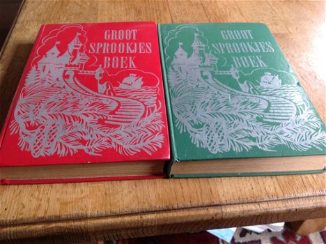 Margriet groot sprookjesboek - rood - met div. gekleurde platen - 0
