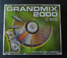 De originele 3-CD-box Grandmix 2000 Mixed By Ben Liebrand.
