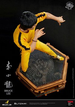 Blitzway Bruce Lee 50th Anniversary Tribute Statue - 4