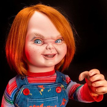 Trick or Treat Studios Child's Play 2 Ultimate Chucky Doll - 1