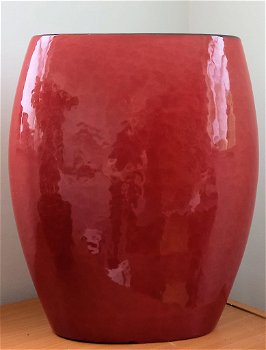 Grote ovale vaas - rood circa 38 cm hoog - 1