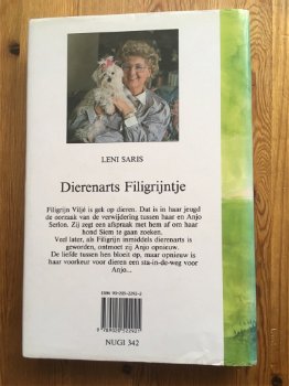 Leni Saris met Dierenarts Filigrijntje - 1