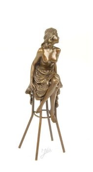 brons beeld , pikant - 6